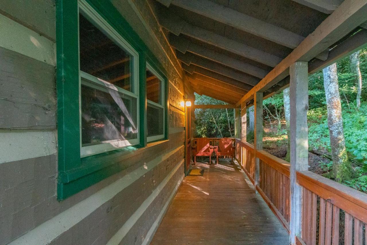 Swiss Mountain Village Blowing Rock Exterior photo