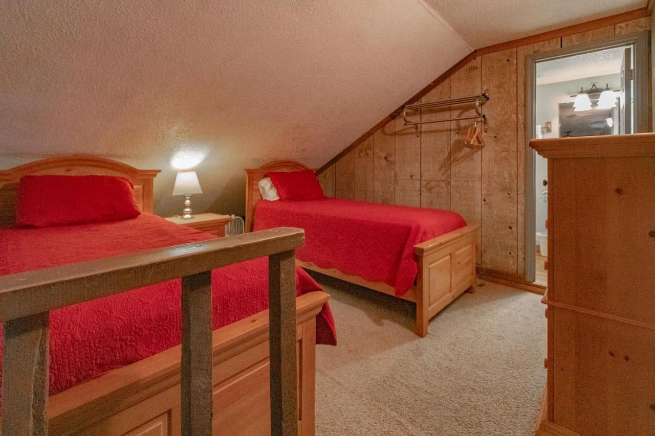 Swiss Mountain Village Blowing Rock Exterior photo