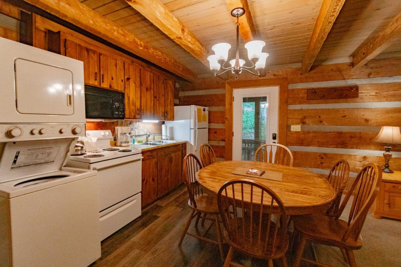 Swiss Mountain Village Blowing Rock Exterior photo
