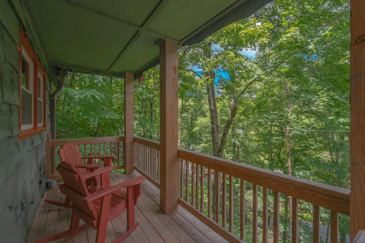 Swiss Mountain Village Blowing Rock Exterior photo